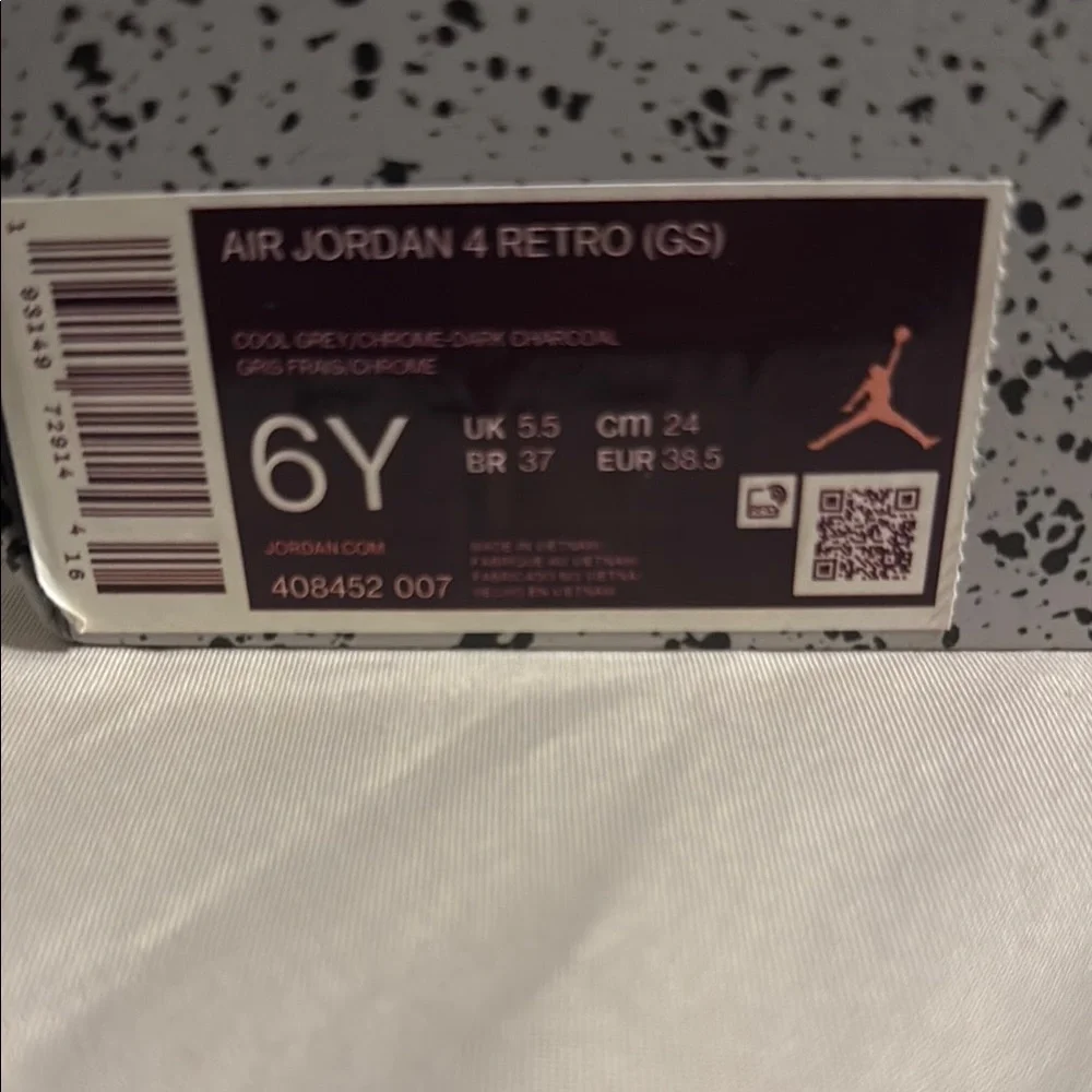 Nike Air Jordan 4 Retro White Black Red Sneakers - Picture 3 of 8